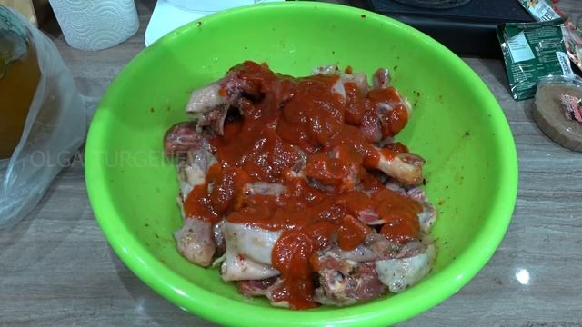 Курица в соусе Сацебели