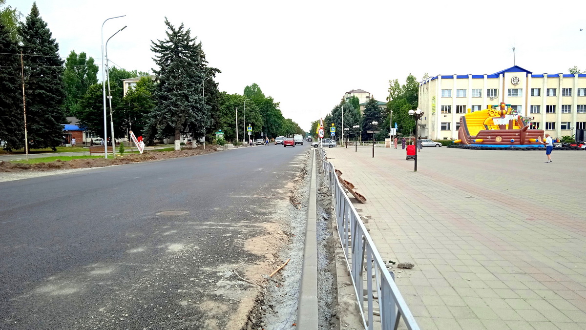 Погода в майском кбр на 10 дней. Больница Майский КБР. КБР Г Майский Горького. Райский уголок города майского КБР. Майский Кабардино-Балкария то Москвы.