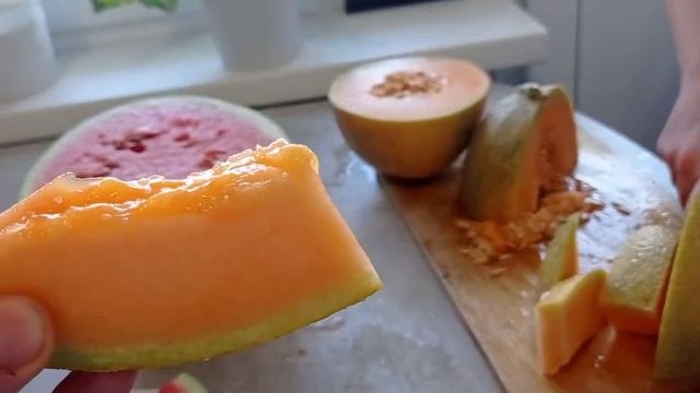 Оранжевая дыня