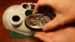 Противогаз из S.T.A.L.K.E.R. и косплей Бандита