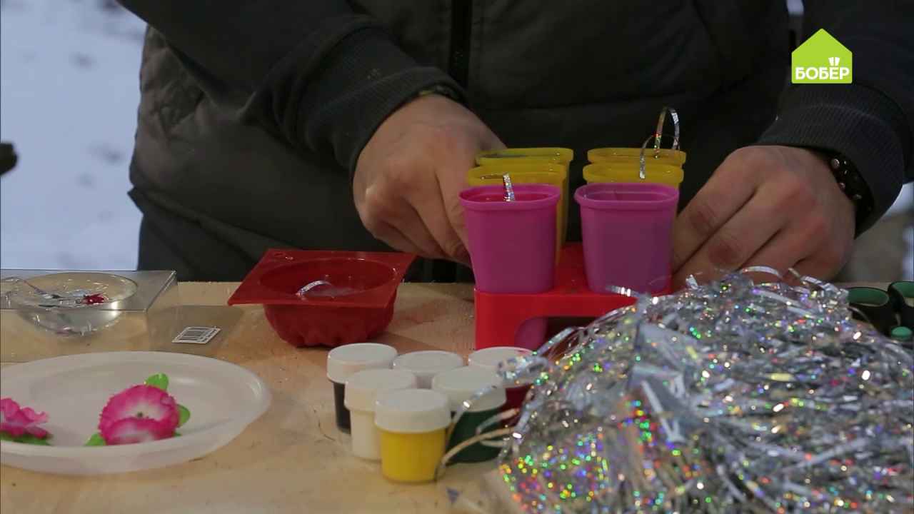 Гирлянда из ледяных украшений. Как сделать оригинальное украшение для сада своими руками