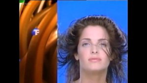 Stephanie Seymour : Loreal Elsève Commercial (1994)