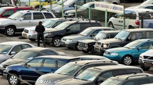 Цены на подержанные автомобили в России продолжают падать