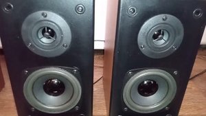 Видео сравнение активных колонок 2.0 Sven sps 611 и Sven sps 702