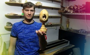 Яйцо фаберже с шариком внутри на токарном станке