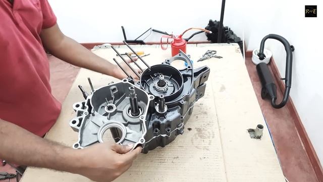 Bajaj 175cc Engine full Restoration | 4 stroke three wheel engine Restoration смотреть онлайн
