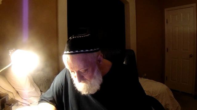 В Бытие 1гл сказано-что человек создан по образу и подобию Божиему.А в 5гл назван только подобие?Е. смотреть онлайн