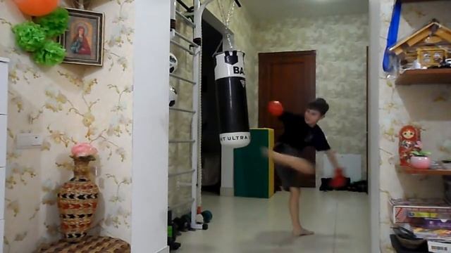 РУКОПАШНЫЙ БОЙ - РАБОТА ПО МЕШКУ смотреть онлайн