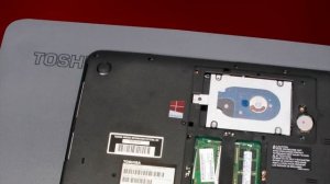 Toshiba How-To: Replacing your Hard Disk Drive on a Toshiba Laptop