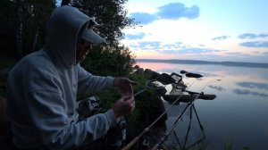 Ловля Карпа и Карася на фидер! Лучшая фидерная рыбалка с ночёвкой