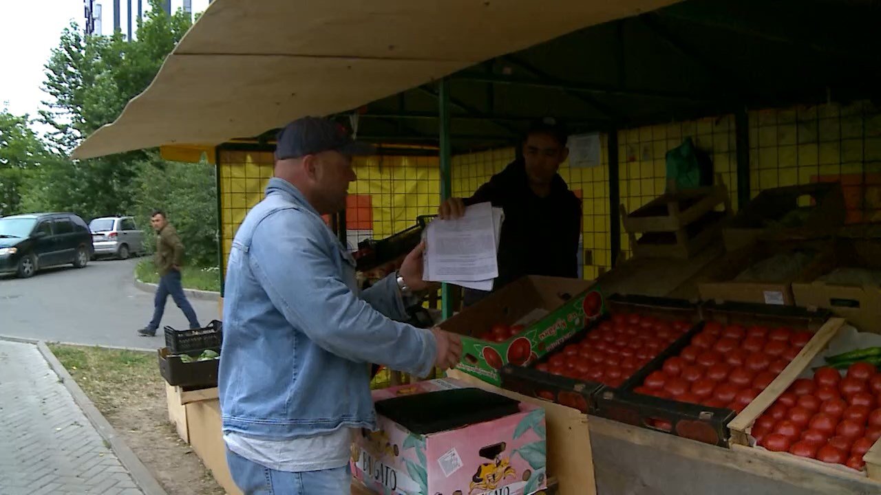 (12+) В Мытищах продолжается борьба с незаконной торговлей