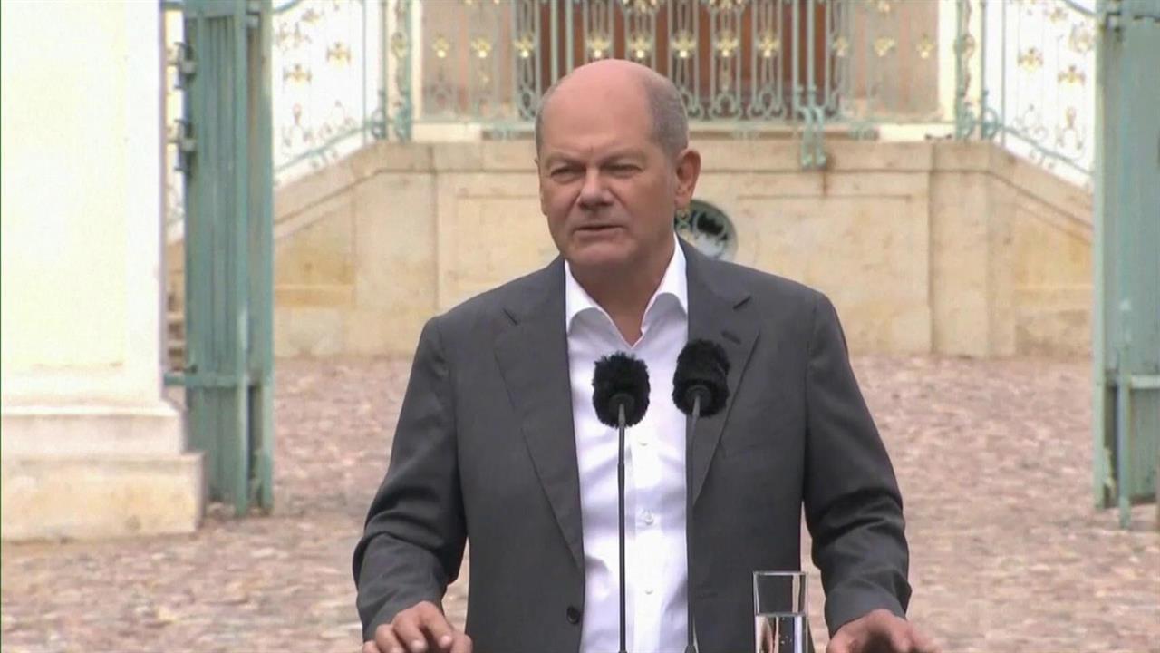 Канцлер ФРГ Олаф Шольц получил травму во время тренировки