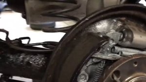 Фоцваген фокс 2005 г замена задних тормозных колодок