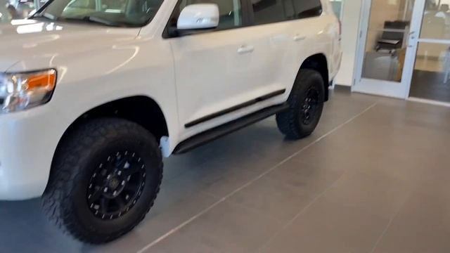 2021 Land Cruiser 200-series build, BP-51, 24 gallon LRA, chrome delete смотреть онлайн