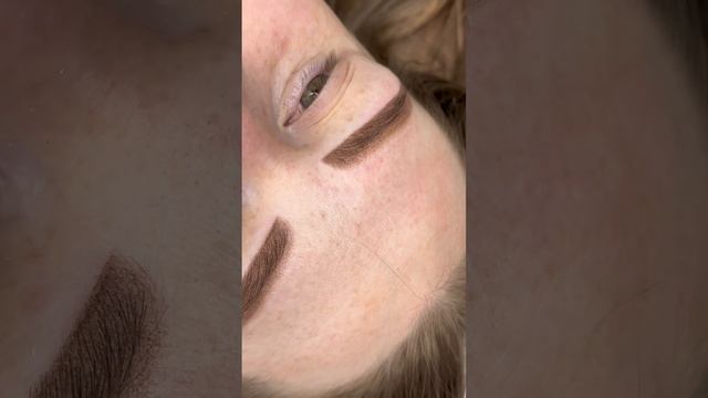 До- после брови. Перманентный макияж бровей в Москве #перманентбровей #татуаж_обучение #татуажброве смотреть онлайн