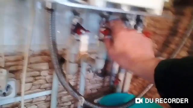Поднимается и падает давление в газовом котле Иммергаз Еоло Стар 24. ПУ Пинскгаз.