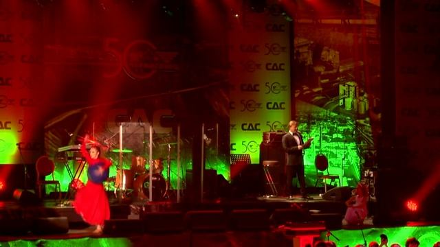 Дмитрий Харатьян читает  стих о Планете (Земле и Мире)