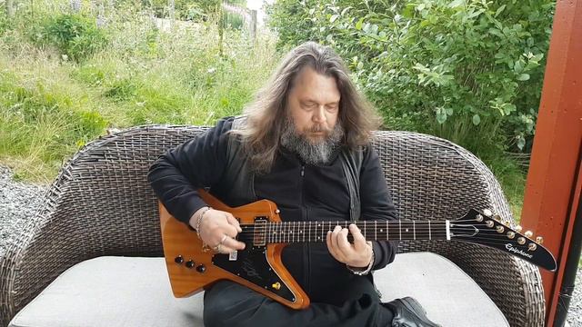 Are 'EZY' Kristoffersen _'The Epiphone Ltd Ed Korina Explorer' смотреть онлайн