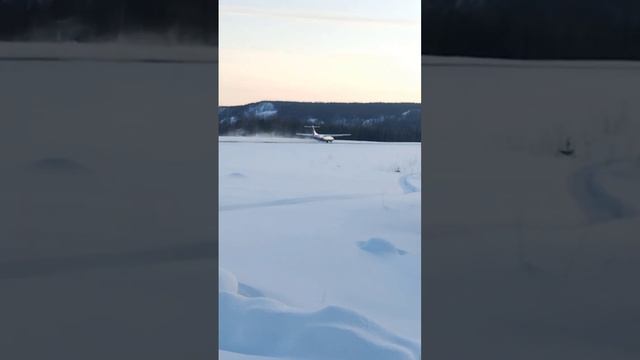 Реверс поднял пургу после посадки✈️