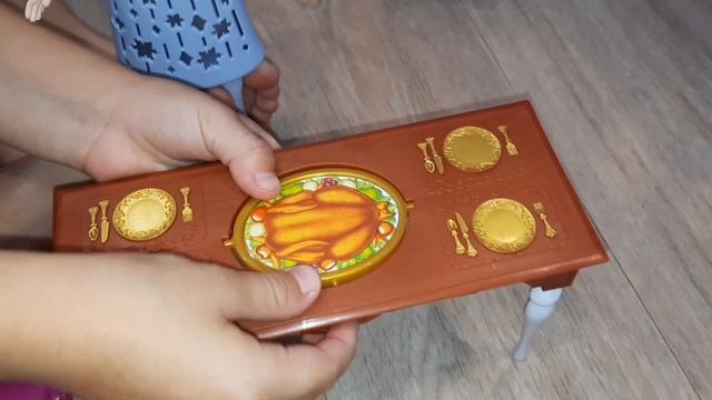Новоселье в детской комнате! ПОДАРОК для Лизы/ОГРОМНЫЙ ЗАМОК Эльзы/ХОЛОДНОЕ СЕРДЦЕ 2/FROZEN 2!