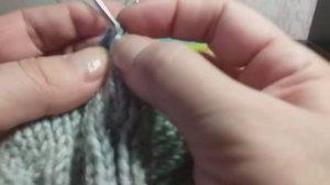 ШАПКА МУЖСКАЯ спицами для начинающих МК Видео+схема Mens Hat knitting