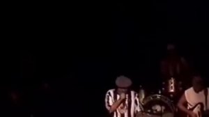 Brian Johnson (AC/DC) - Cantando Black Dog e Rock and Roll (Led Zeppelin)