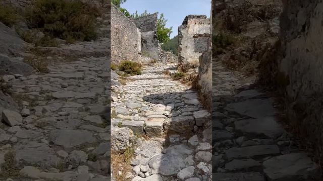 Финальное место Ликийской тропы город-призрак Каякёй Посмотреть другие места можно тут @sledopyt_tm