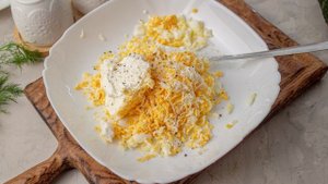 Закуска Шпроты в огурце