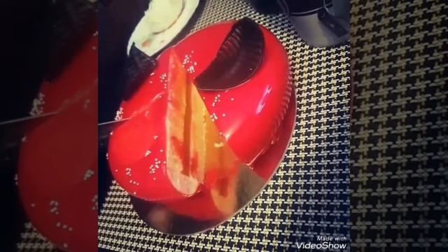 Разрезаем муссовый тортик смотреть онлайн