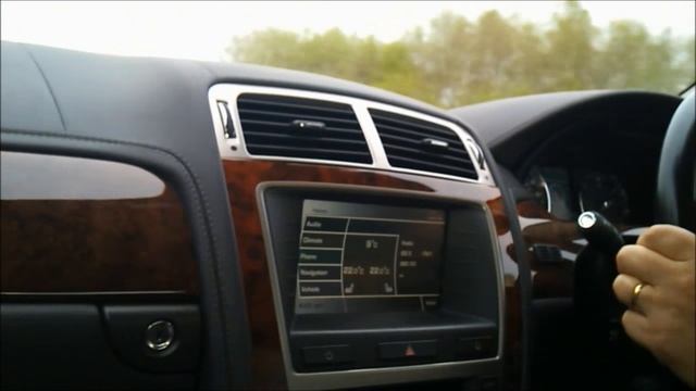 2012 Jaguar XFR 5.0 and 2006 Jaguar XKR 4.2- Exhaust Sound Comparison (720p HD) смотреть онлайн