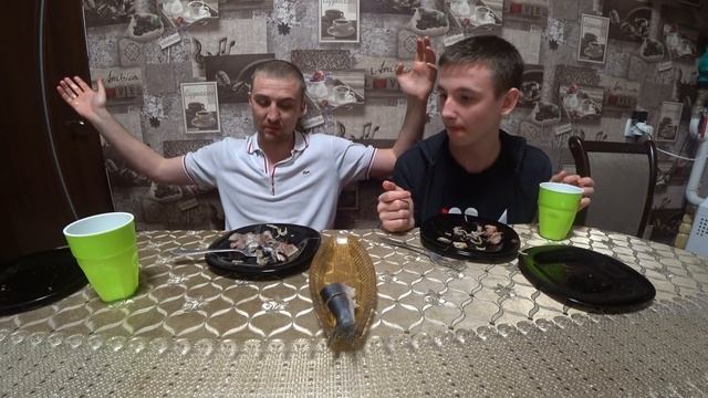СЕЛЕДКА КОТЛЕТЫ СПАГЕТТИ ПИРОЖКИ КТО ПЕРВЫЙ СЪЕСТ ПОЛУЧИТ $