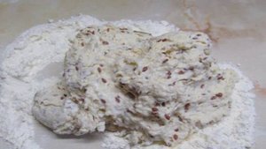 Домашний хлеб на ряженке с семенами льна