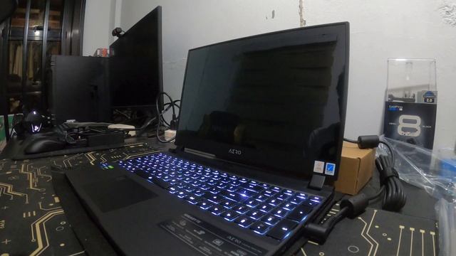 Gigabyte AERO 15 OLED KD w/ Intel Core i7-11800H (8C/16T) | RTX 3060 | SSD/RAM Upkit смотреть онлайн