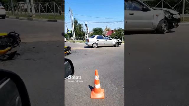 240714 Авария перекрёсток улица Игнатова Октябрьская разбился мотоциклист мотоцикл автомобиль г Орёл