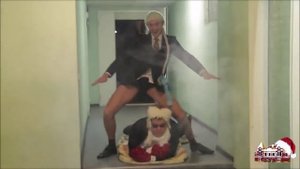 Актеры самарского драмтеатра сняли клип по мотивам Gangnam style