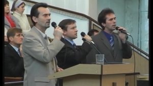 Вдоль по миру счастье проходит / Песня из архива 2008