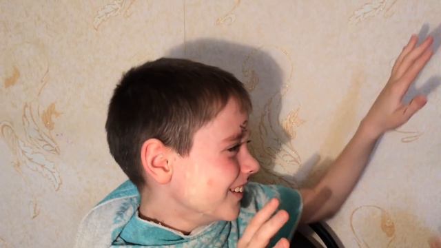 ♡♡♡ МАЛЬЧИКИ ТОЖЕ КРАСЯТСЯ?!♡♡♡ Макияж с ЗАКРЫТЫМИ глазами ♡♡♡ смотреть онлайн