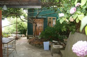 Недорогой семейный отдых в Сочи. Гостевые дома в Сочи недорого. "Ряжский, 11" гостевой дом в Сочи