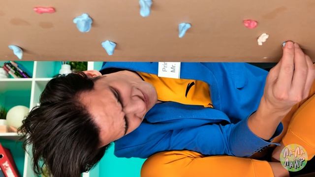 СПОРТСМЕН против БОТАНА в ТЮРЬМЕ — КАК СБЕЖАТЬ ИЗ ШКОЛЫ | Секреты популярности от Ла-Ла Лайф смотреть онлайн