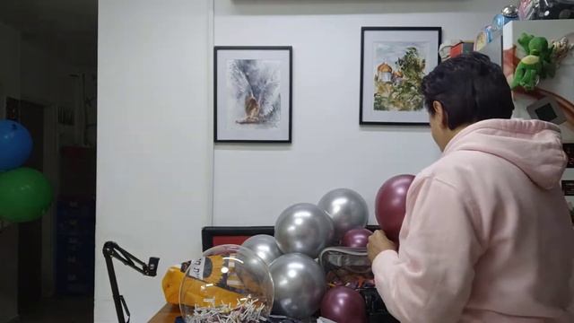 Как Сделать КОМПОЗИЦИЮ С КОНФЕТАМИ? Композиция из Шаров с Конфетами!