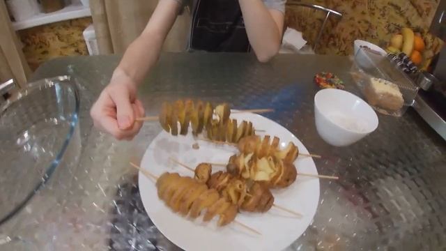 Готовим Чипсы Спиралька На Палочке смотреть онлайн