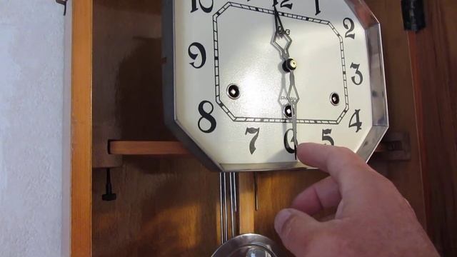 Часы ОЧЗ Янтарь с четвертным боем смотреть онлайн