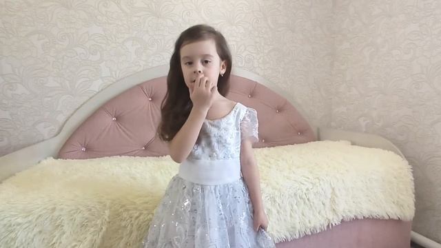 София. Стих "Дед мороз" смотреть онлайн