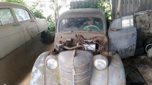 "Оживление мертвеца". Заводим Москвич 400 1950г. после очень длительной стоянки