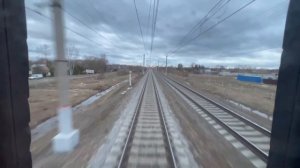 Из окна последнего вагона: Московский вокзал - пл.Волхов Мост,река Волхов (из окна поезда)