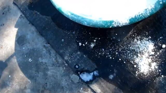 Как я гашу известь. ИЗВЕСТЬ НЕГАШЕНАЯ КОМОВАЯ смотреть онлайн