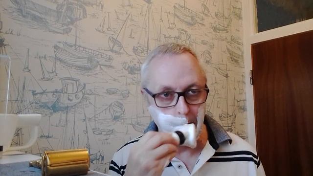 Revamped and Replated: The Gillette Toggle Razor❗? смотреть онлайн