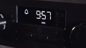How To Set Your Oven Timer | AEG