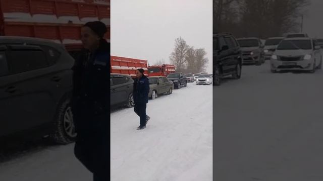 18 01 2020 трасса Усть Каменогорск  Риддер  граница РФ закрыта вторые сутки