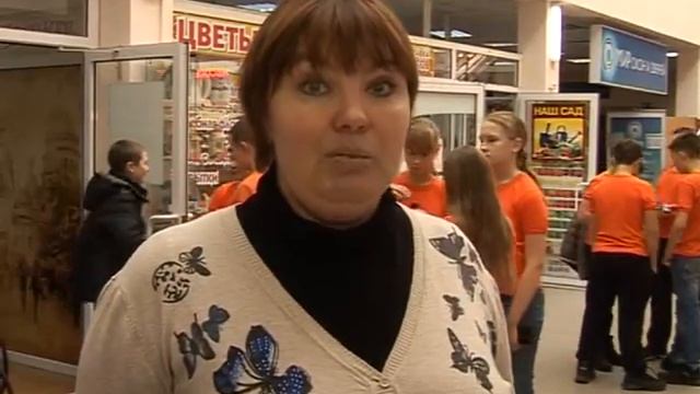 Акция «Подари улыбку миру» в Каменске-Уральском. смотреть онлайн